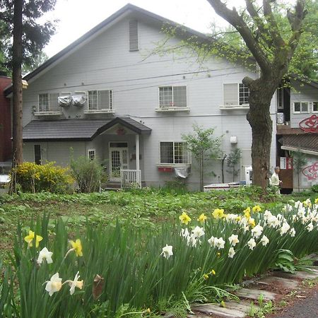 ホテル ペンションオールドストリング みなかみ町 エクステリア 写真