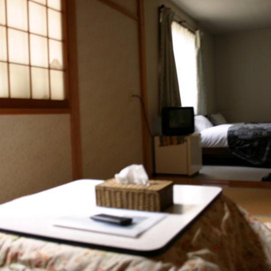 ホテル ペンションオールドストリング みなかみ町 エクステリア 写真